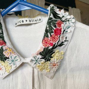 Alice + Olivia Embroidered Floral Off-White Blouse